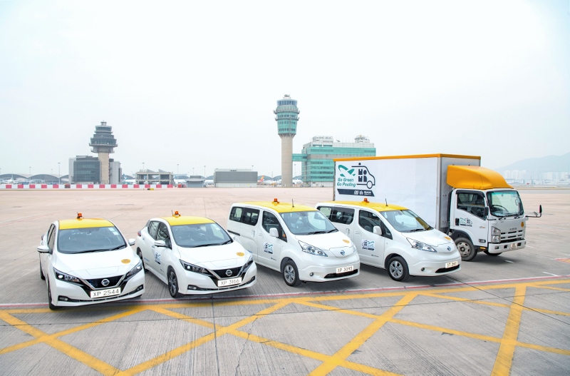機管局推出「機場禁區汽車共享服務」，減低碳排放的同時，為員工提供另一便捷潔淨的交通選擇。
