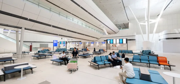 機場二號客運大樓旅遊車候車大堂啟用